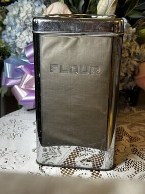 Vintage Lincoln beautyware chrome flour cannister